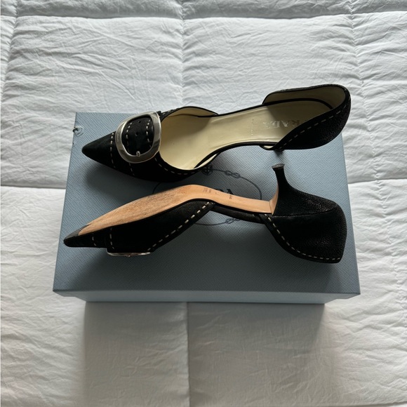 Prada buckle pointed toe kitten heels - Picture 2 of 5